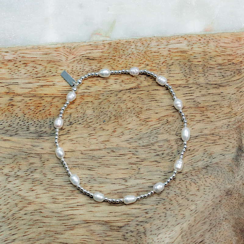 The Freshwater Pearl Bracelet