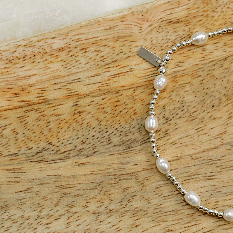The Freshwater Pearl Bracelet